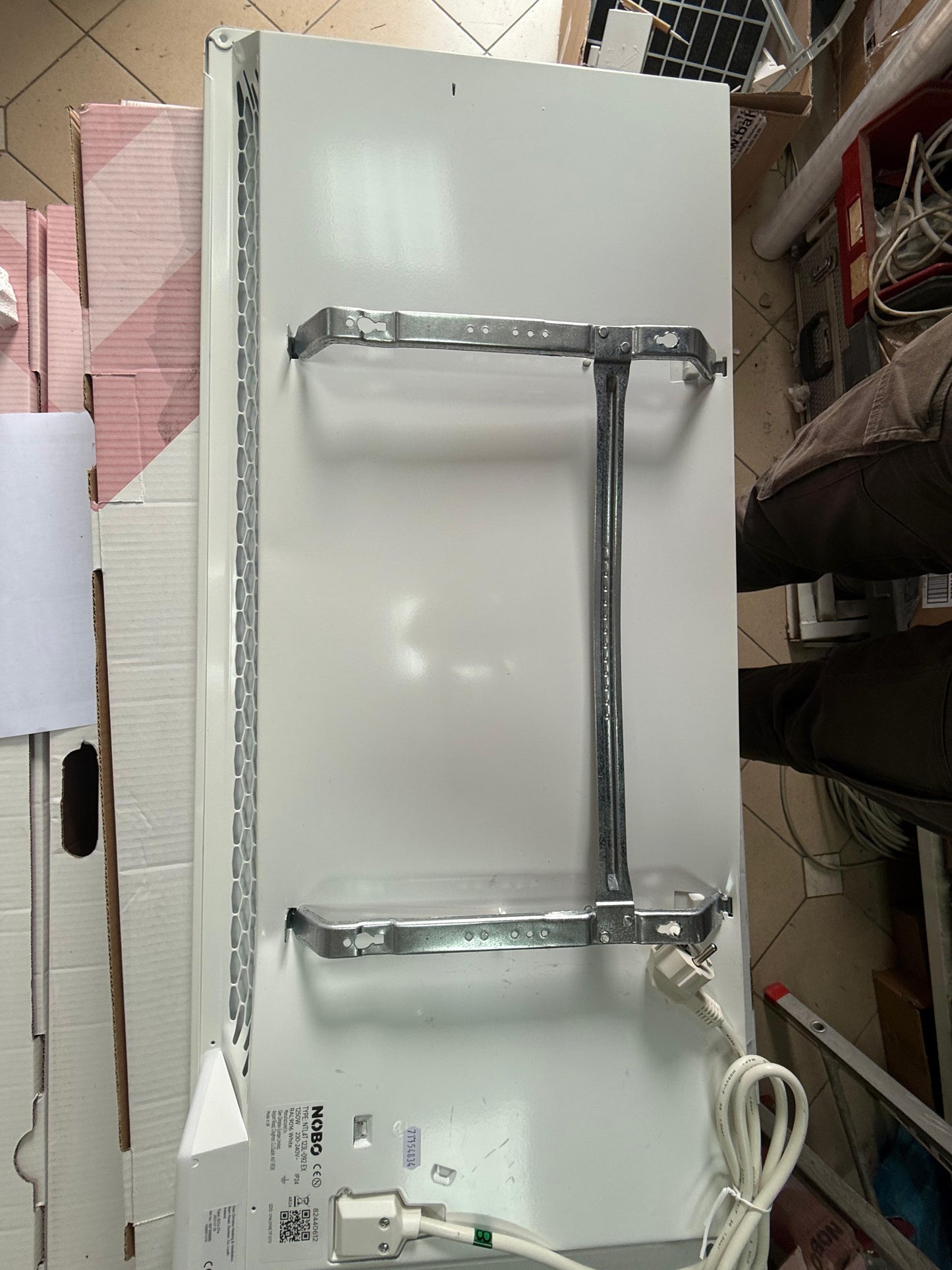 NOBO TOP 1250 W- OŠTEĆEN 12