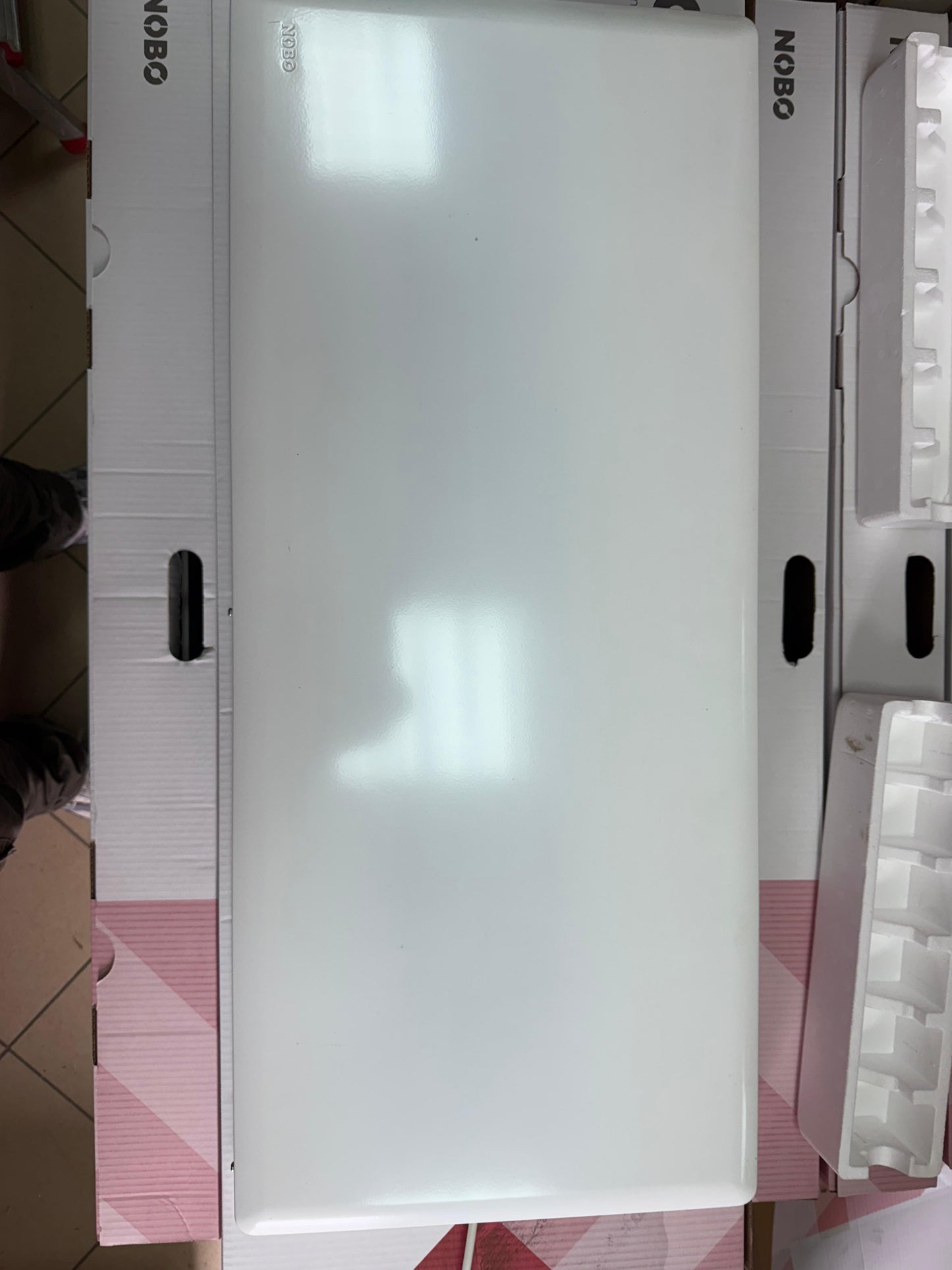 NOBO TOP 1250 W- OŠTEĆEN 1