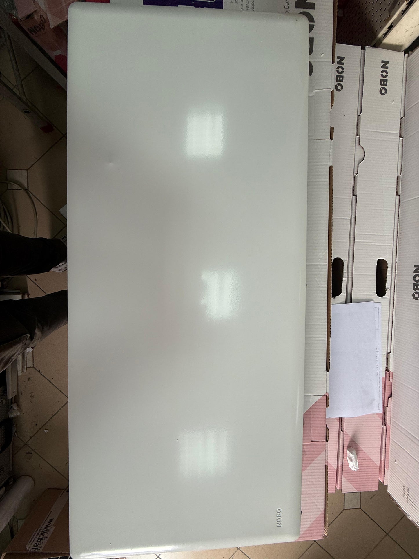 NOBO TOP 1250 W- OŠTEĆEN 12