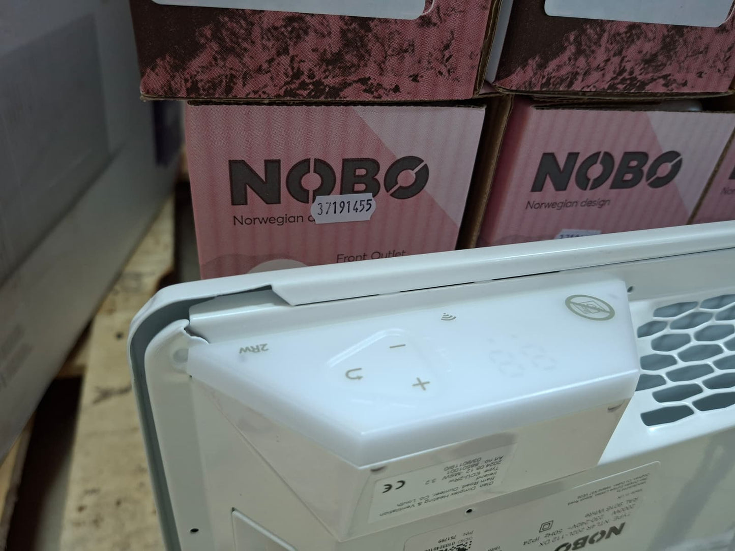 NOBO OSLO 2000W- ŠTETA 7